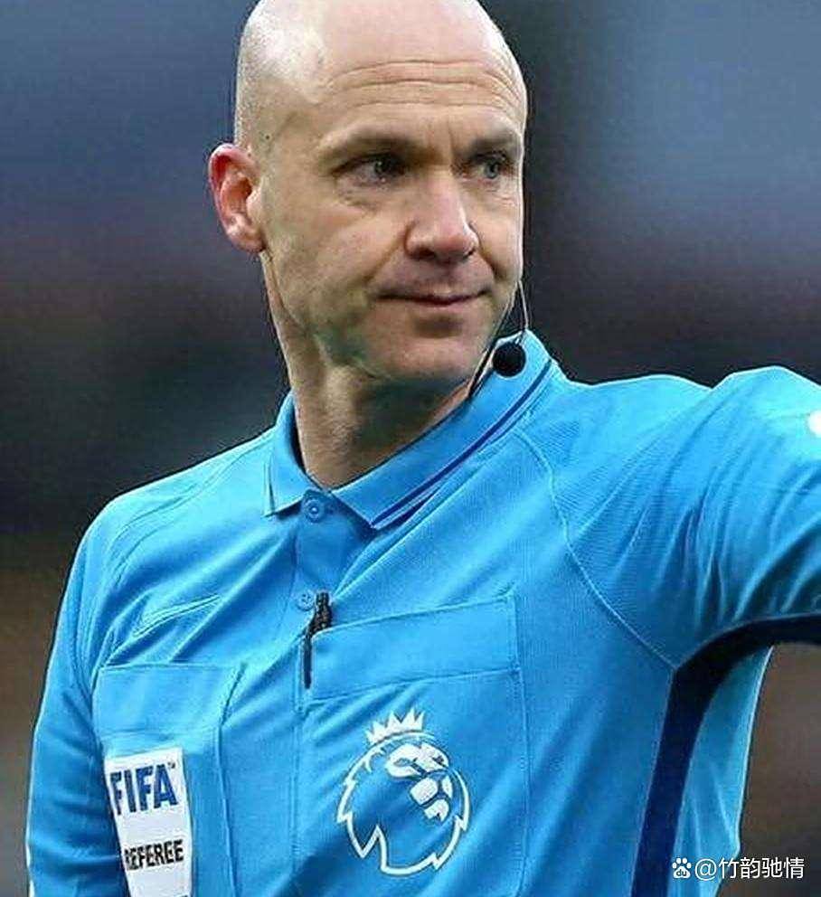 九游体育官方正版拜仁核心球员被曝转会传闻，引球迷热议，男人控制是否音乐.